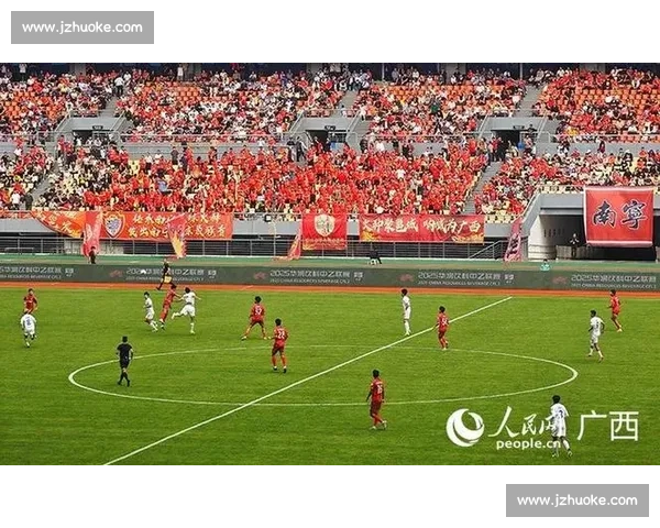 1.6 万球迷见证!广西恒宸收官战捧杯,八桂足球迎首冠 1.6 万球迷见证!广西恒宸收官战捧杯,八桂足球迎首冠